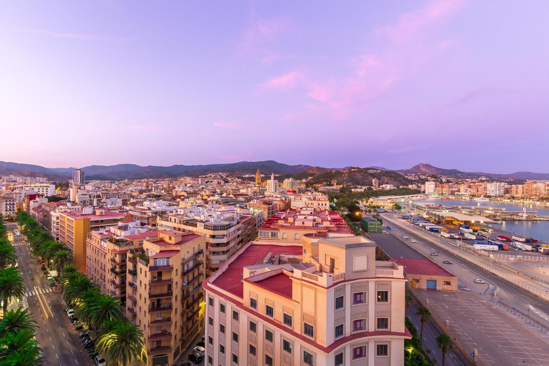 Apt Alameda De Colon Solo Familias Màlaga Exteriér fotografie