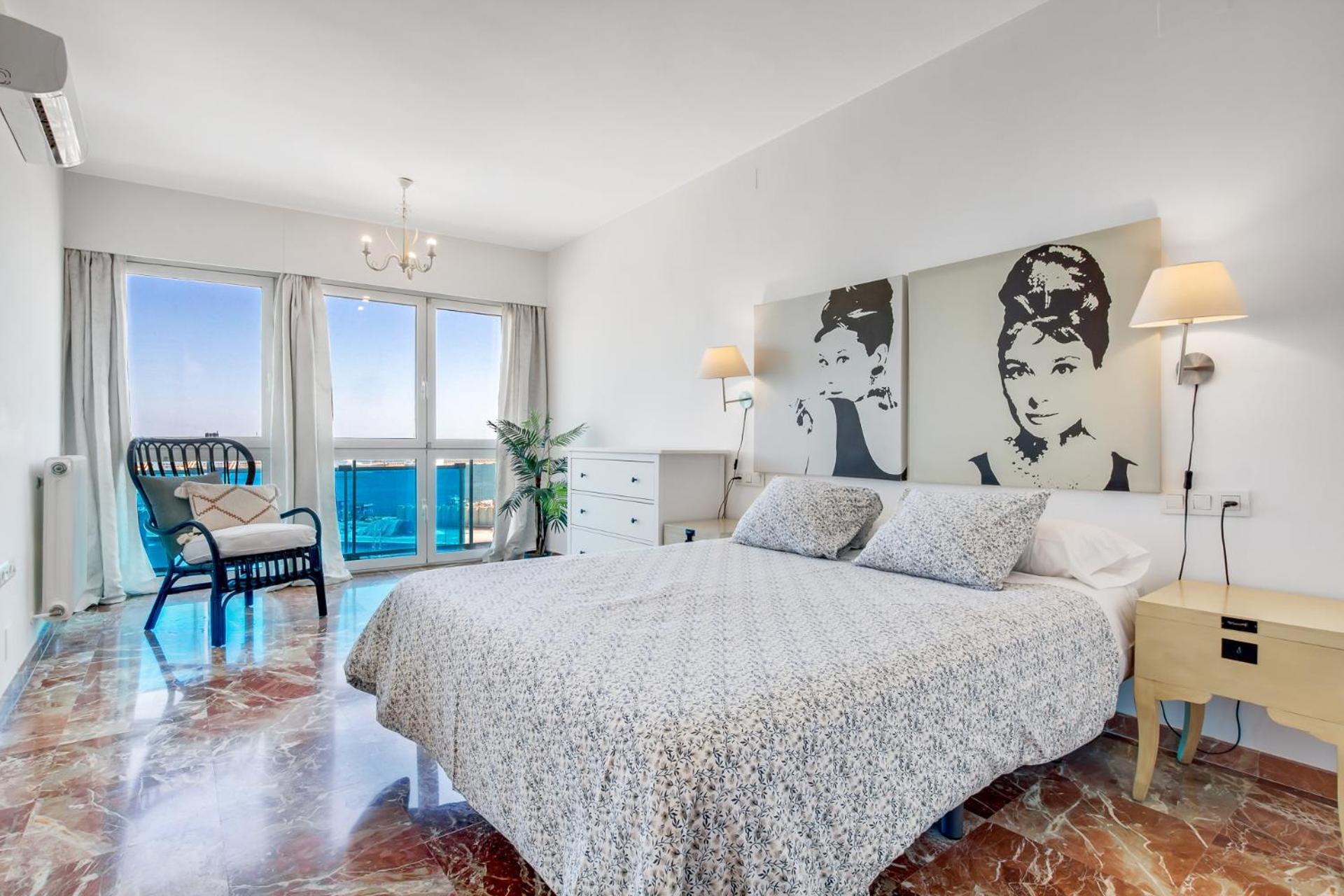 Apt Alameda De Colon Solo Familias Màlaga Exteriér fotografie