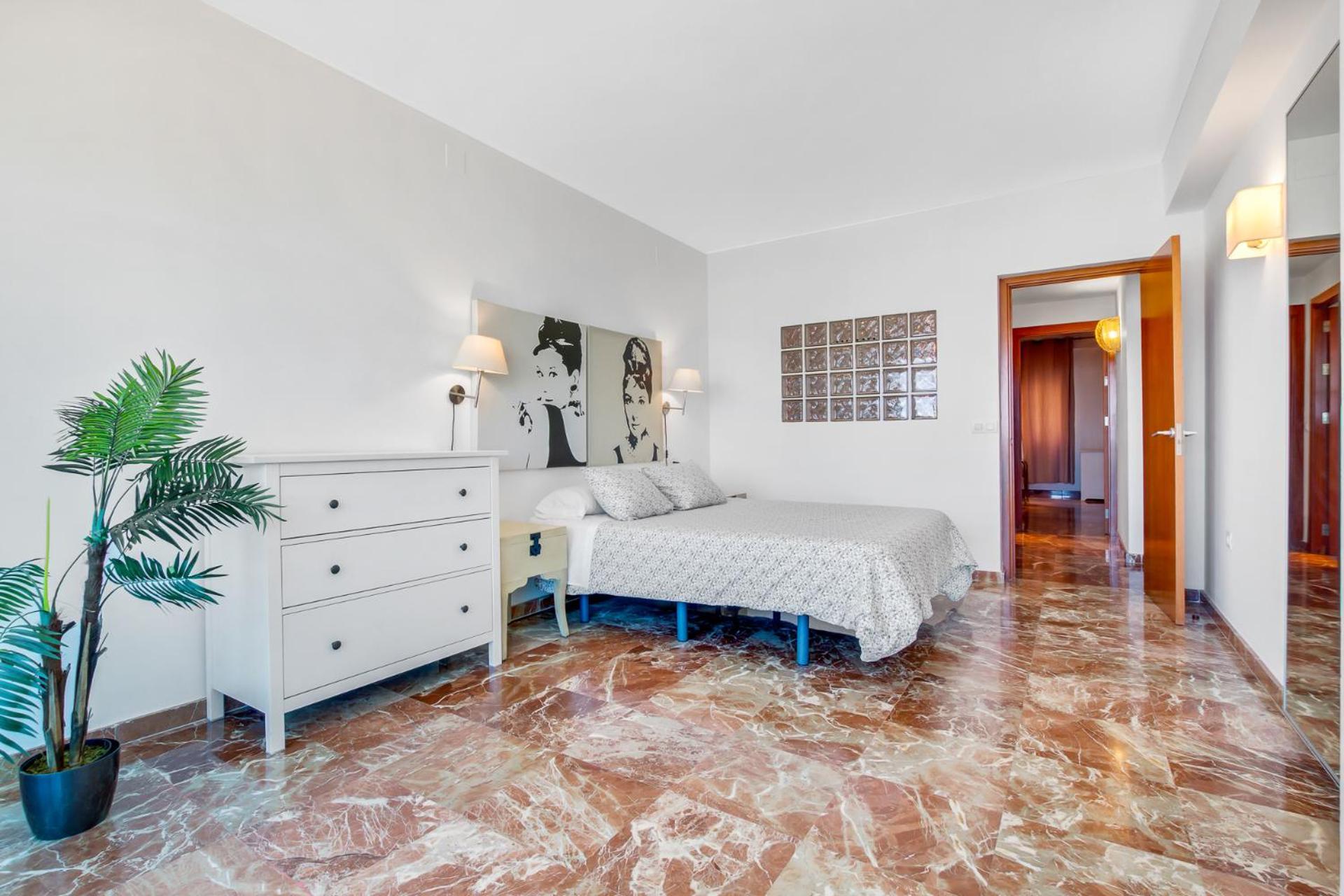 Apt Alameda De Colon Solo Familias Màlaga Exteriér fotografie